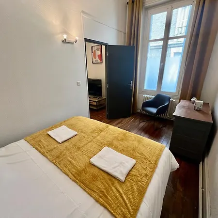 Apartment Spacieux T2 Centre Ville De Poitiers *