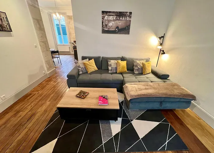 Apartment Spacieux T2 Centre Ville De Poitiers